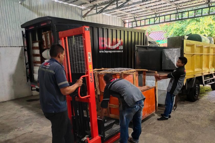 EKSPEDISI KARGO, Cargo Kirim Barang MURAH, PAPUA, AMBON